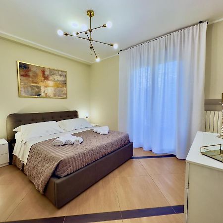 Salento Sweet Home - Obelisco Luxury Apartment Lecce Eksteriør bilde