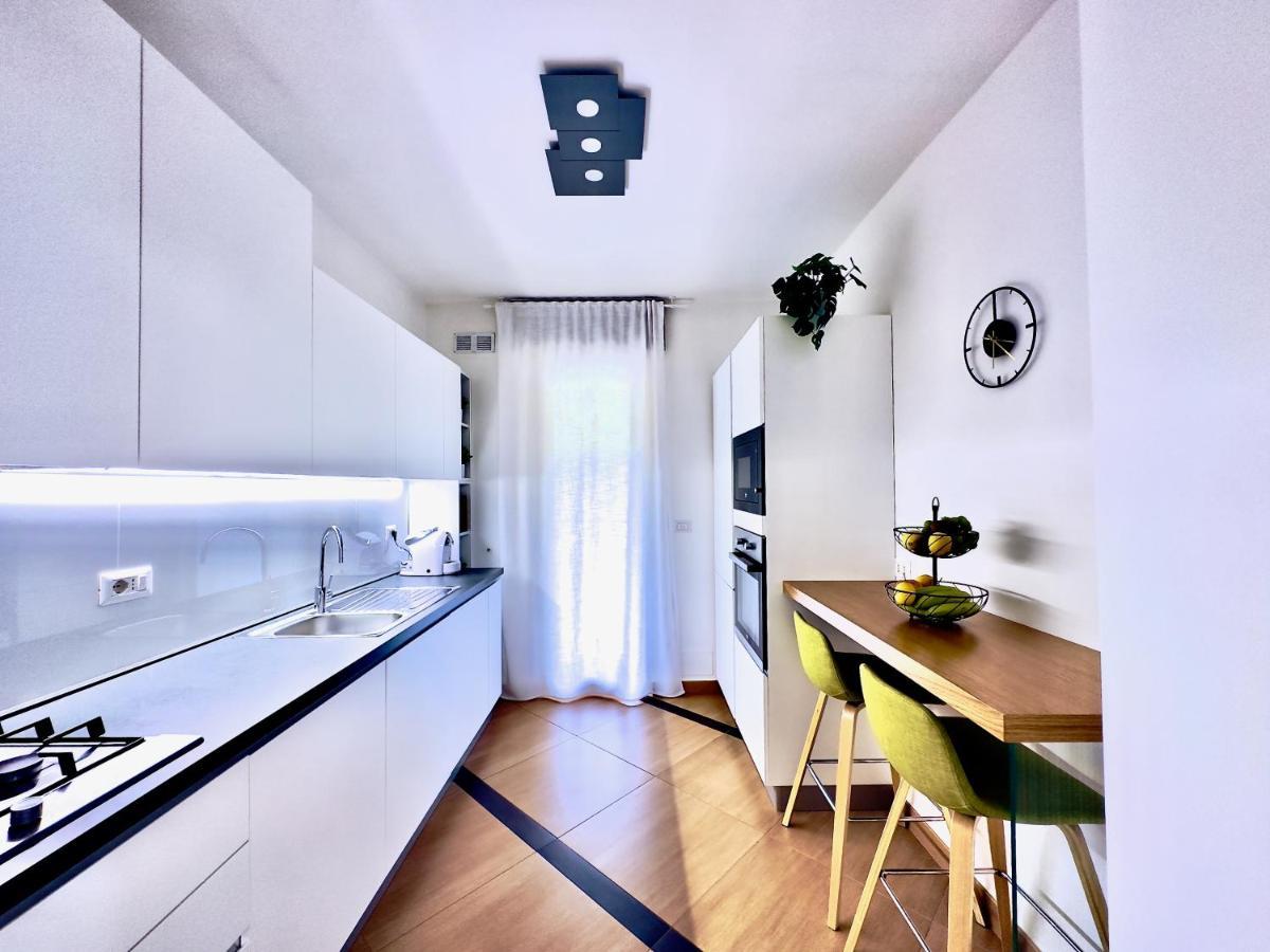 Salento Sweet Home - Obelisco Luxury Apartment Lecce Eksteriør bilde