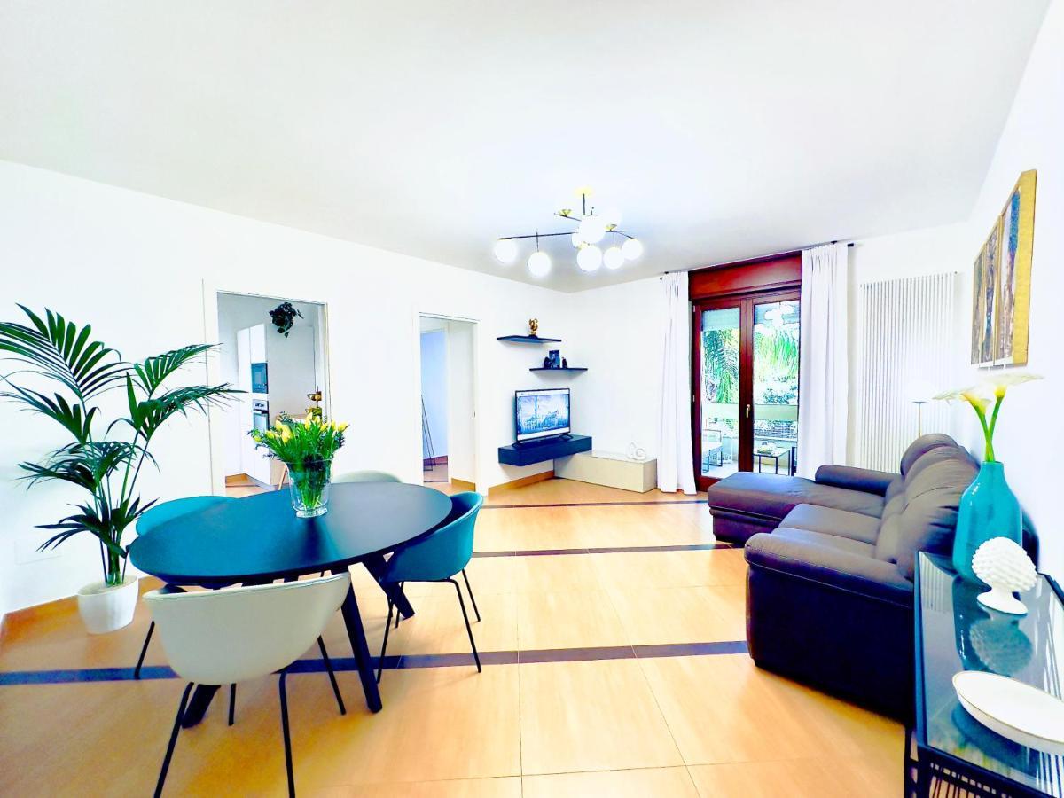 Salento Sweet Home - Obelisco Luxury Apartment Lecce Eksteriør bilde